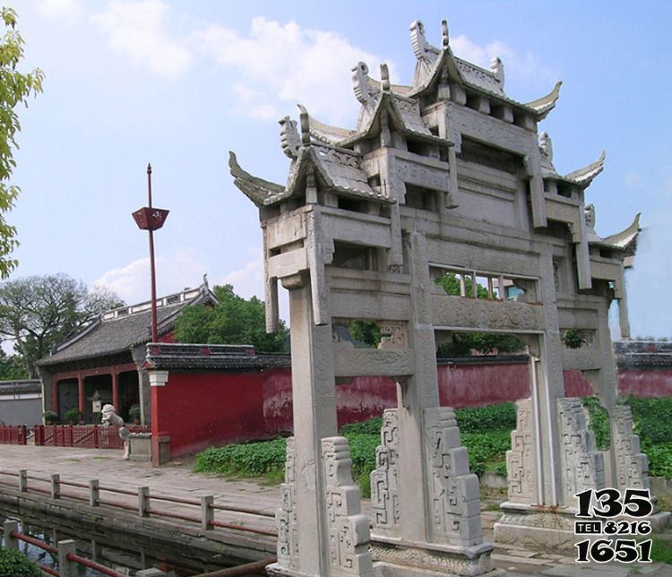 牌坊雕塑-寺廟三門小型牌坊花崗巖石雕高清圖片