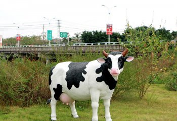 牛雕塑-城市街道一只玻璃鋼彩繪牛雕塑