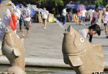 噴水雕塑-公園擺放的鯉魚花崗石石雕創(chuàng)意噴水雕塑