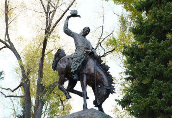 騎馬雕塑-公園銅鑄少數(shù)民族人物景觀騎馬雕塑