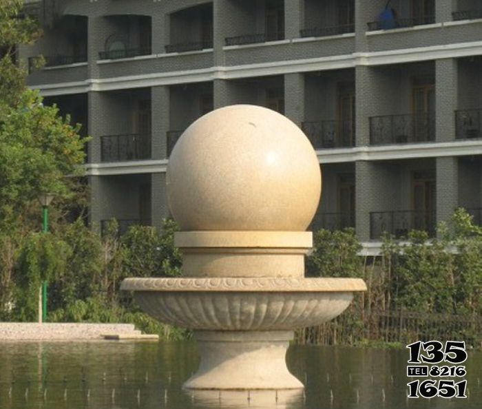 風水球雕塑-公園景觀小型風水球噴泉石雕高清圖片