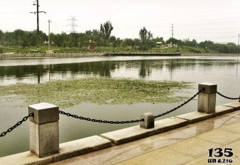 欄桿欄板雕塑-公園湖邊大理石柱鏈鎖簡易防護欄