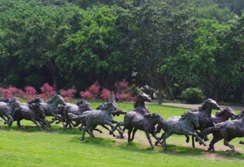 馬群雕塑-公園里擺放的一群黑色狂奔的玻璃鋼 抽象馬群雕塑