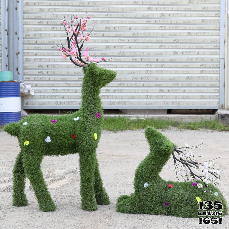 梅花鹿雕塑-公園景區不銹鋼綠植梅花鹿雕塑高清圖片